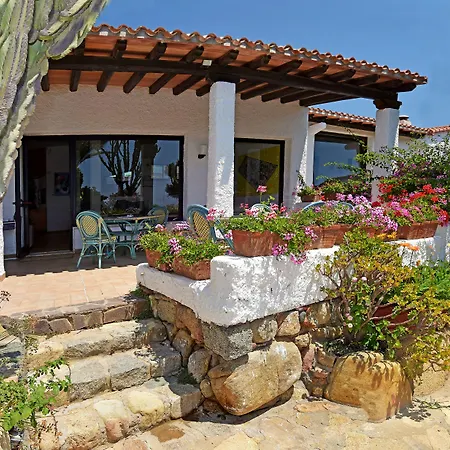 Cormoran شقة فندقية 4*