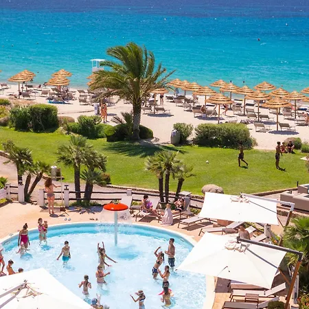 Cormoran Lägenhetshotell Villasimius