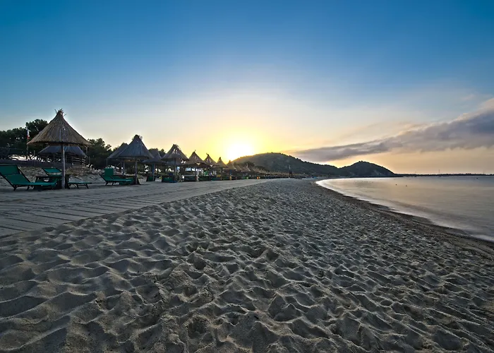 Cormoran Aparthotel 4*