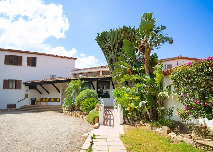 Cormoran Aparthotel 4*