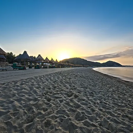 Cormoran Aparthotel 4*