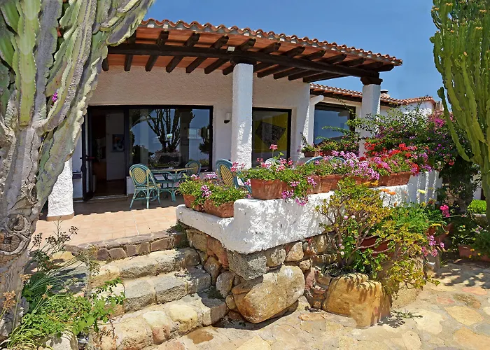 Cormoran Aparthotel 4*